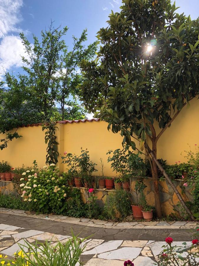 Villa Garden 베라트 외부 사진